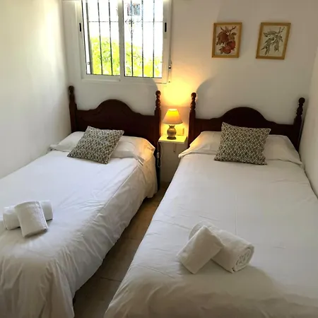 Paradise - Leones * Nerja