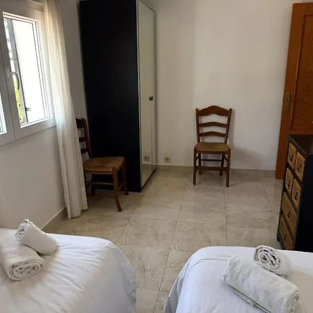 Villa Paradise - Leones