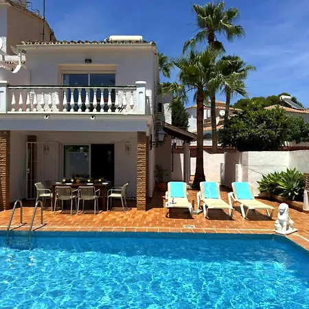 Villa Paradise - Leones *